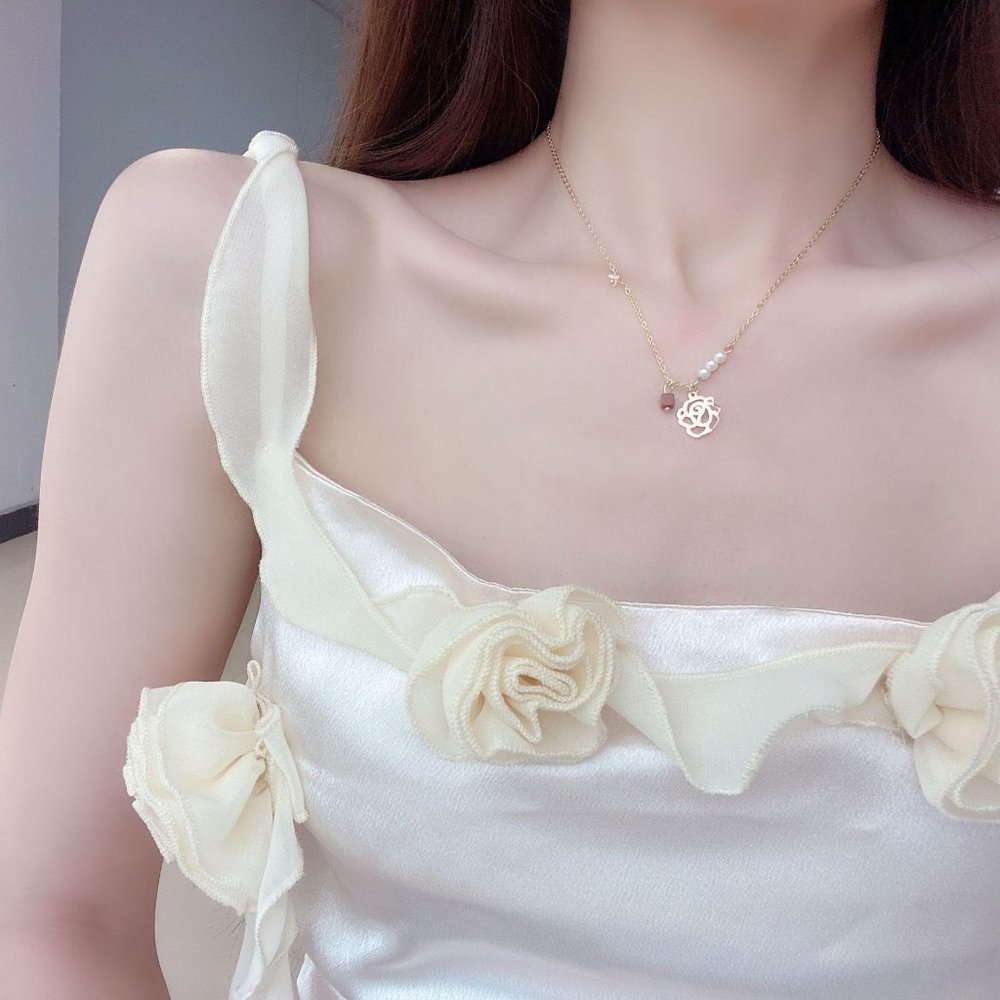 NEW 14K Gold Plated Pearl Camelia Flower Cube Necklace - Picture 3 of 7